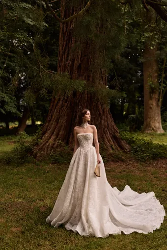 Milla by Lorenzo Rossi Qirelle #0 default frontface vertical thumbnail