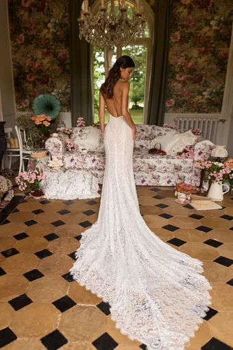 Milla by Lorenzo Rossi Vyre #1 default backface vertical thumbnail