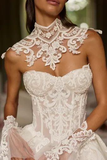 Milla by Lorenzo Rossi Zeira #2 frontface vertical cropped thumbnail