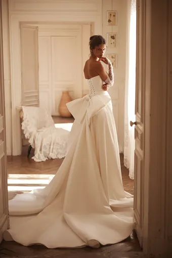 Luce Sposa Bijou #2 default backface vertical thumbnail