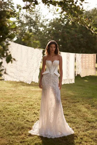 Luce Sposa Dorotea #1 frontface vertical thumbnail