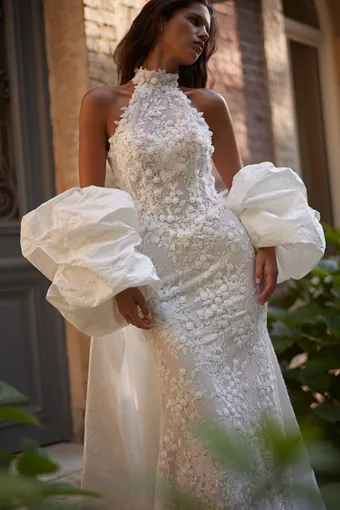 Luce Sposa #5 frontface vertical cropped thumbnail