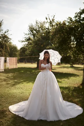 Luce Sposa #0 default frontface vertical thumbnail