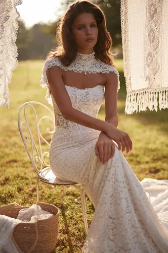 Luce Sposa LunaRose #4 frontface vertical cropped thumbnail