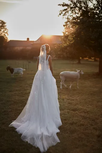 Luce Sposa Meadow #2 backface vertical thumbnail