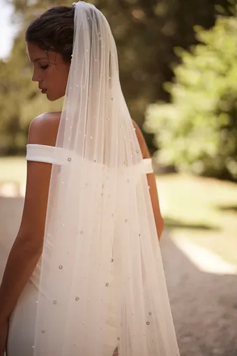 Luce Sposa Nanna #6 backface vertical cropped thumbnail