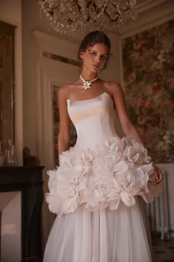 Luce Sposa Vilda #3 frontface vertical cropped thumbnail