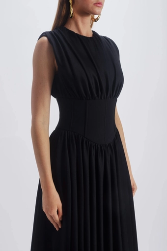 Amsale P878 #5 frontface vertical cropped thumbnail