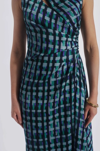 Amsale P885 #4 frontface vertical cropped thumbnail