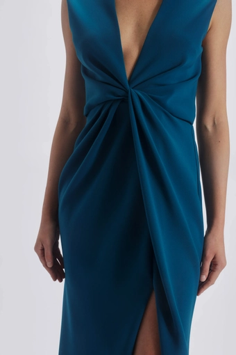 Amsale P887P #3 frontface vertical cropped thumbnail