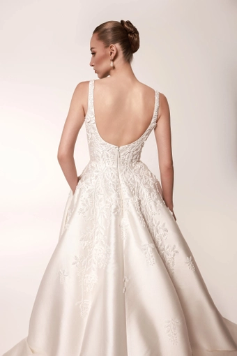 Dany Tabet #Allure #3 backface vertical cropped thumbnail