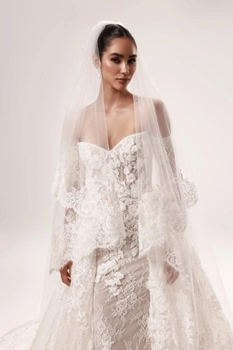 Dany Tabet #Amira #5 frontface vertical cropped thumbnail