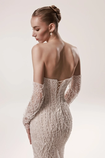 Dany Tabet #Bardot #4 backface vertical cropped thumbnail