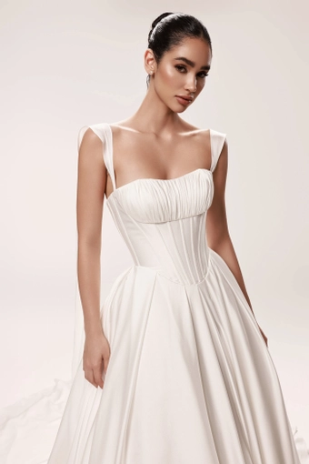 Dany Tabet #Blaire #3 frontface vertical cropped thumbnail