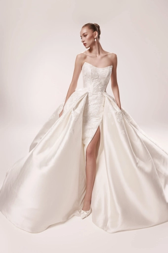 Dany Tabet #Leila #1 frontface vertical thumbnail