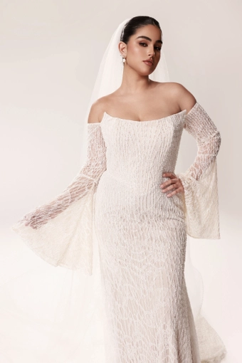 Dany Tabet Style #Lina #5 frontface vertical cropped thumbnail