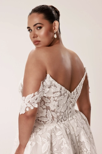 Dany Tabet Style #Maisy #3 backface vertical cropped thumbnail