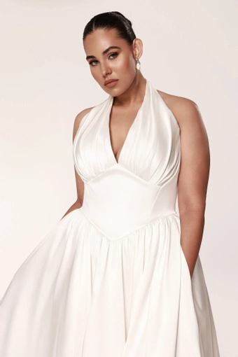 Dany Tabet Style #Nina #4 frontface vertical cropped thumbnail