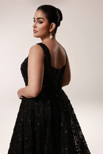 Dany Tabet Style #Willow #5 backface vertical cropped thumbnail