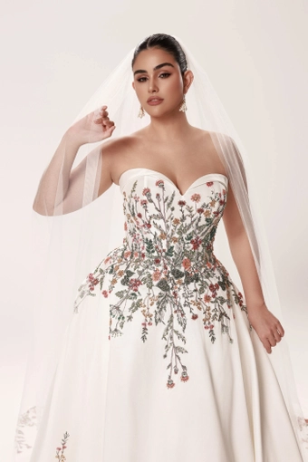 Dany Tabet Style #Wynn #4 frontface vertical cropped thumbnail