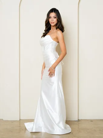 Eva USA Style #3526 #1 frontface vertical thumbnail