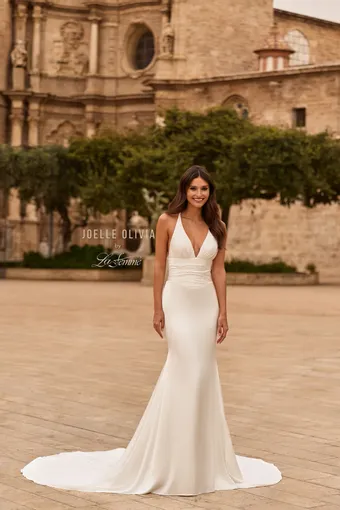 Joelle Olivia Emilia J2288 #1 frontface vertical thumbnail