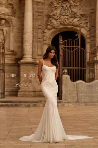 Joelle Olivia Palmer J2321 #1 frontface vertical thumbnail