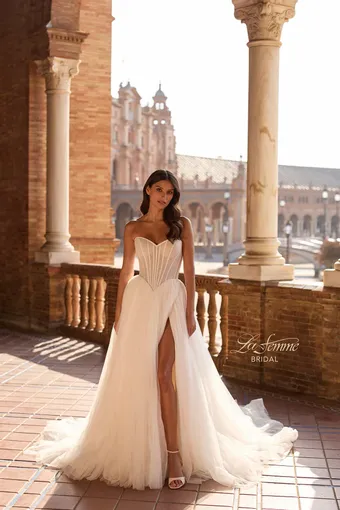 La Femme Style No.B1437 #2 frontface vertical thumbnail