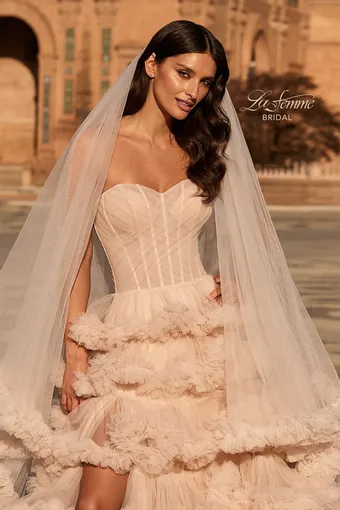 La Femme Style No.B1443 #11 frontface vertical cropped thumbnail