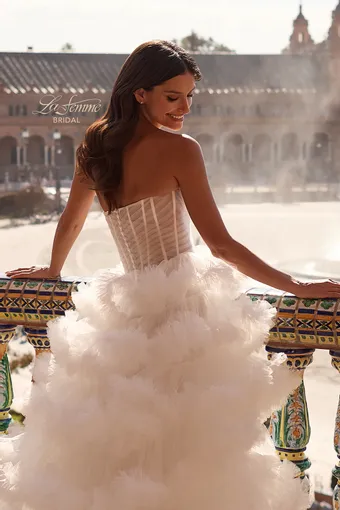 La Femme Style No.B1443 #15 backface vertical cropped thumbnail