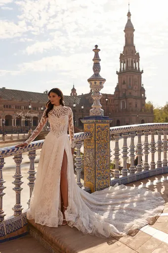 La Femme Style No.B1472 #2 frontface vertical thumbnail