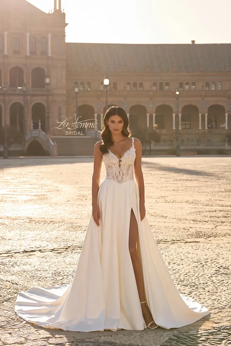 La Femme - B1477 | JJ Kelly Bridal
