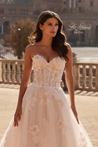 La Femme Style No.B1479 #5 frontface vertical cropped thumbnail