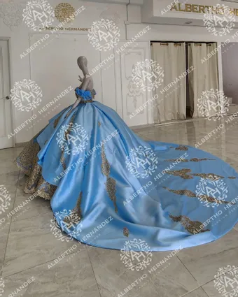 Albertho Hernandez Cenicienta #2 default backface vertical thumbnail