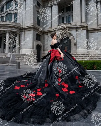 Albertho Hernandez Selena #4 default backface vertical thumbnail