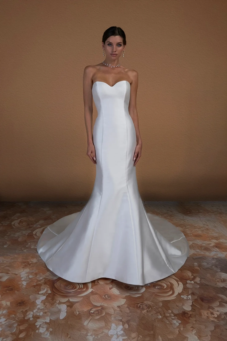 Augusta Jones | Angel Rivera Bridal Atelier