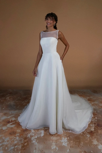 Augusta Jones Winnie #0 default frontface vertical thumbnail