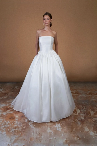 Augusta Jones Waldorf #0 default frontface vertical thumbnail