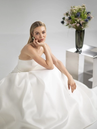 VALENTINI SPOSE  E0914 #6 frontface vertical cropped thumbnail