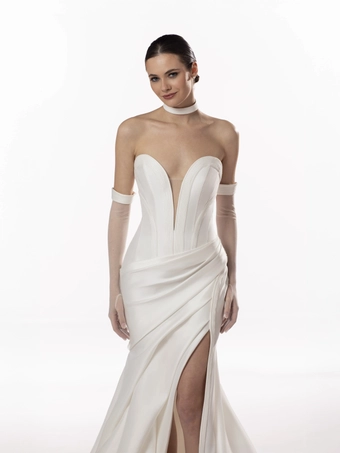 Valentini #E0923 #6 frontface vertical cropped thumbnail