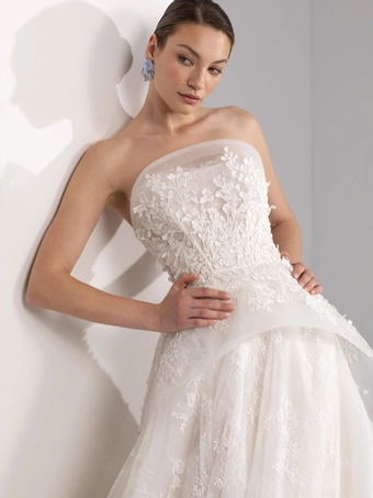 Valentini #V1432 #6 frontface vertical cropped thumbnail