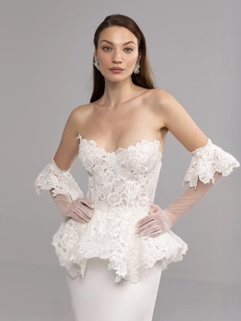 Valentini #V1442 #10 frontface vertical cropped thumbnail