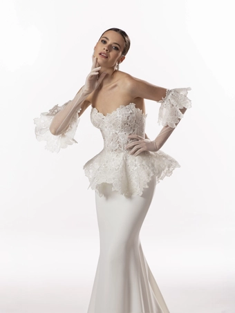 Valentini #V1442 #11 frontface vertical cropped thumbnail