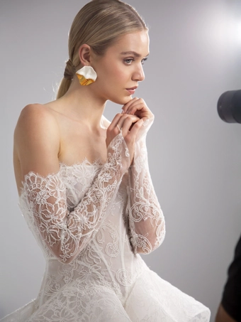 Valentini #V1447 #4 frontface vertical cropped thumbnail