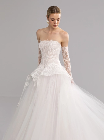 Valentini #V1447 #6 frontface vertical cropped thumbnail