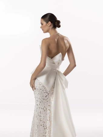 Valentini #V1450 #14 backface vertical cropped thumbnail