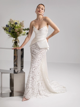 Valentini #V1450 #2 frontface vertical thumbnail