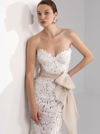 Valentini #V1450 #8 frontface vertical cropped thumbnail