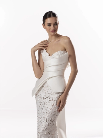 Valentini #V1450 #11 frontface vertical cropped thumbnail