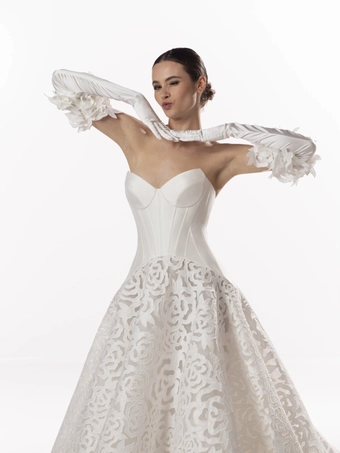 Valentini #V1452 #5 frontface vertical cropped thumbnail